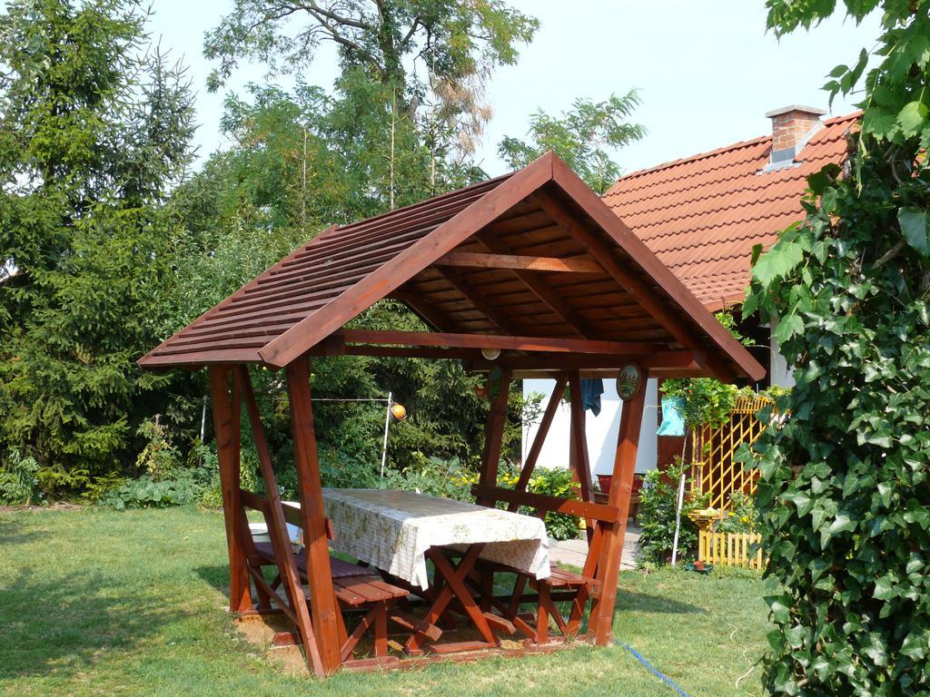 Villa Familia Nyaralo 117 Balatonmáriafürdő Exterior foto